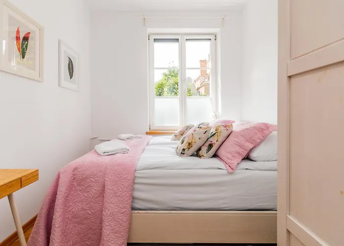 Szeroka Old Town By Grand